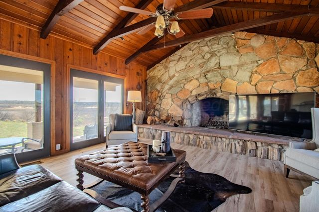 401 Ten Bears Trail, Howardwick, TX 79226