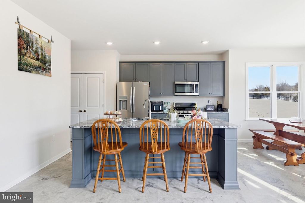 Image 15 of property listing at 616 S POES RD, Amissville, VA 20106