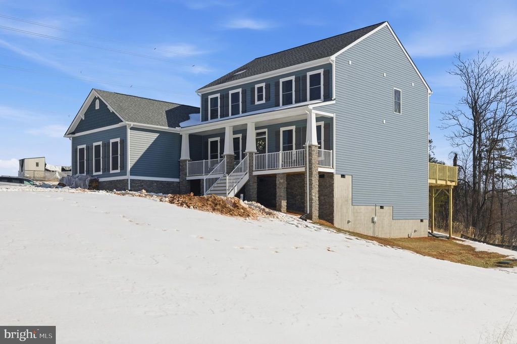 Image 4 of property listing at 616 S POES RD, Amissville, VA 20106