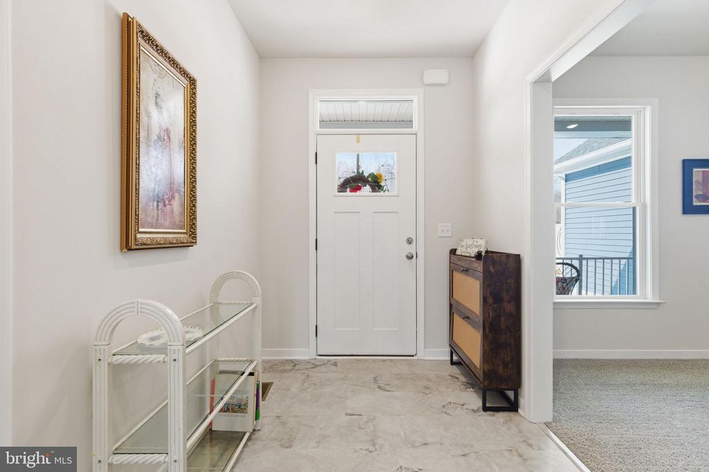 Image 6 of property listing at 616 S POES RD, Amissville, VA 20106