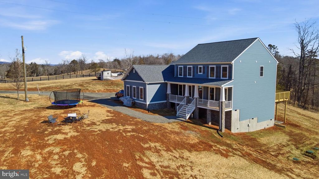 Image 59 of property listing at 616 S POES RD, Amissville, VA 20106