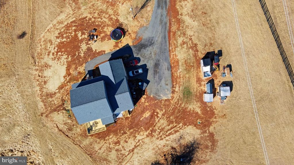 Image 61 of property listing at 616 S POES RD, Amissville, VA 20106