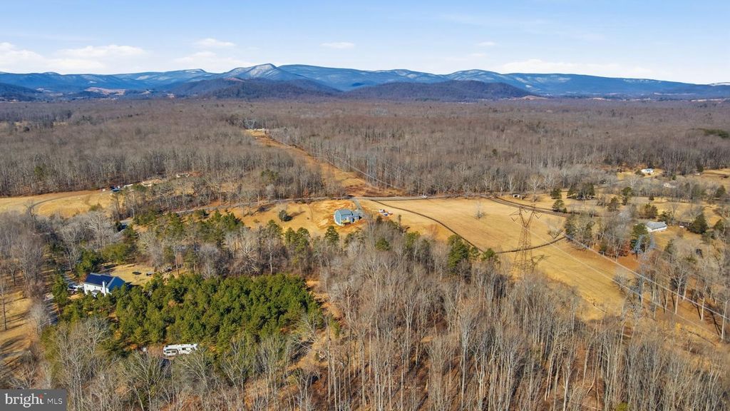 Image 65 of property listing at 616 S POES RD, Amissville, VA 20106