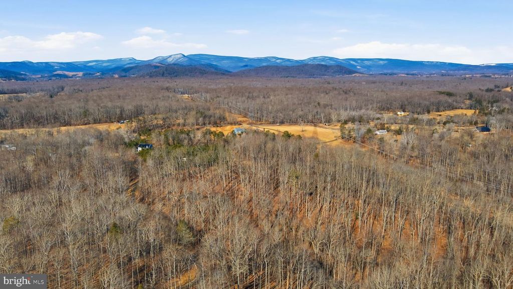 Image 66 of property listing at 616 S POES RD, Amissville, VA 20106