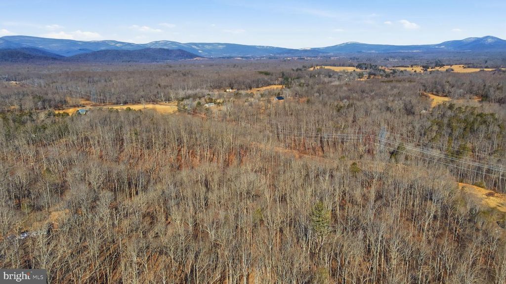 Image 67 of property listing at 616 S POES RD, Amissville, VA 20106