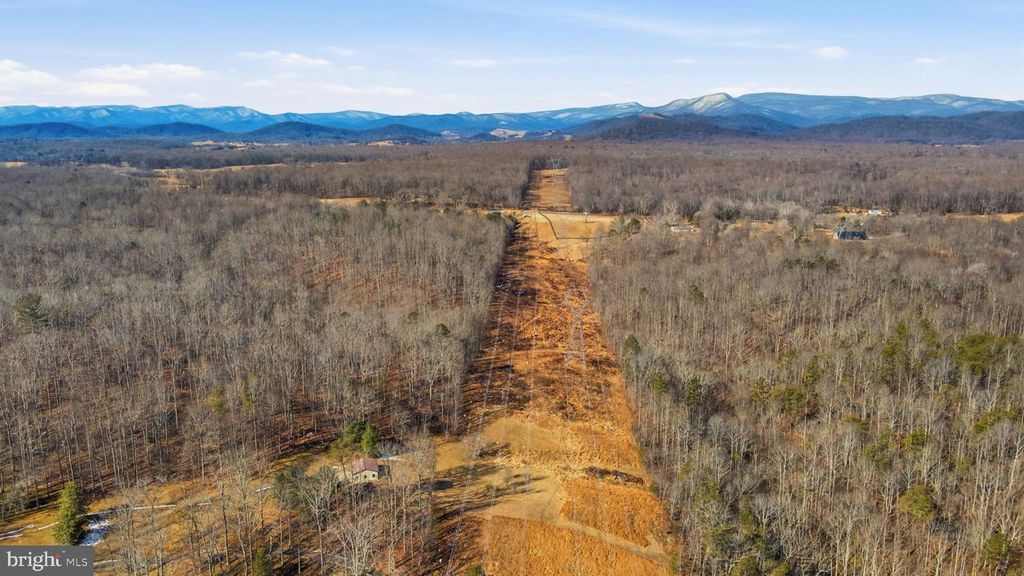 Image 69 of property listing at 616 S POES RD, Amissville, VA 20106