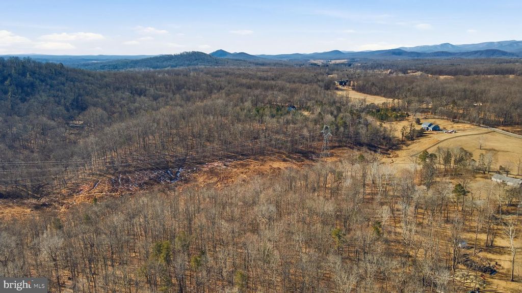 Image 73 of property listing at 616 S POES RD, Amissville, VA 20106