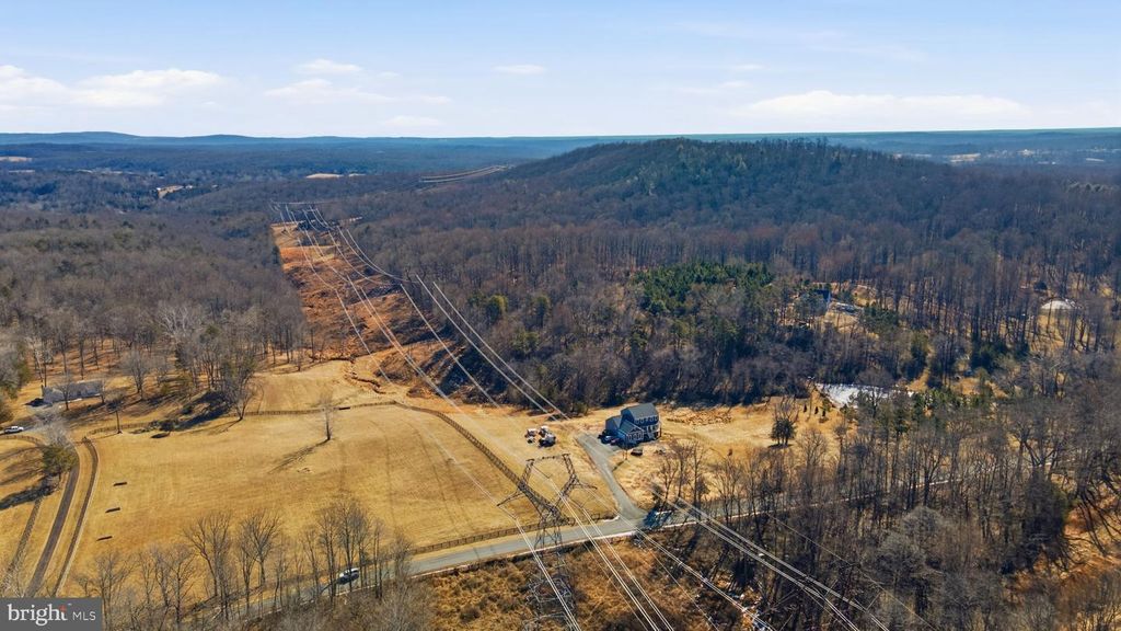 Image 76 of property listing at 616 S POES RD, Amissville, VA 20106