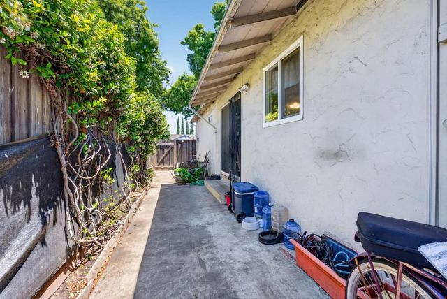 508 Tyrella Avenue, Mountain View, CA 94043
