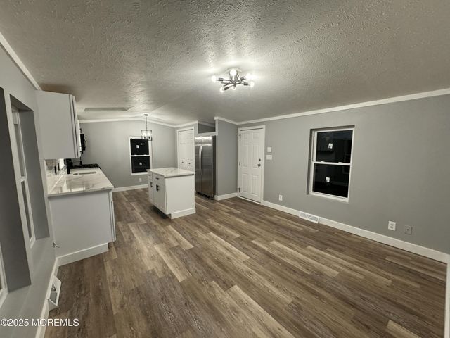 406 4th Street, Jackson, NJ 08527