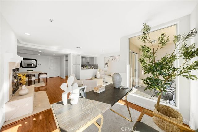 335 S Sierra Madre 104, Pasadena, CA 91107