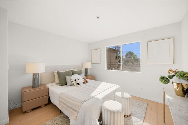 335 S Sierra Madre 104, Pasadena, CA 91107