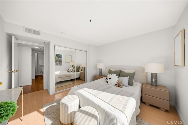 335 S Sierra Madre 104, Pasadena, CA 91107