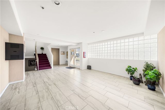 335 S Sierra Madre 104, Pasadena, CA 91107