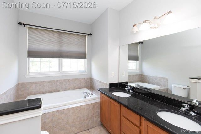 43721 CHERRYWOOD Lane, Canton Charter Township, MI 48188