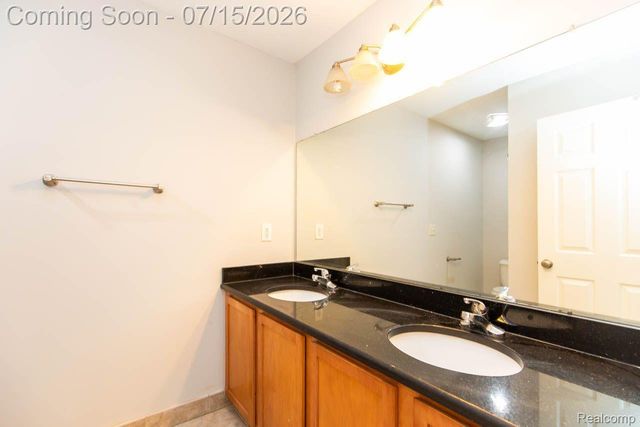 43721 CHERRYWOOD Lane, Canton Charter Township, MI 48188