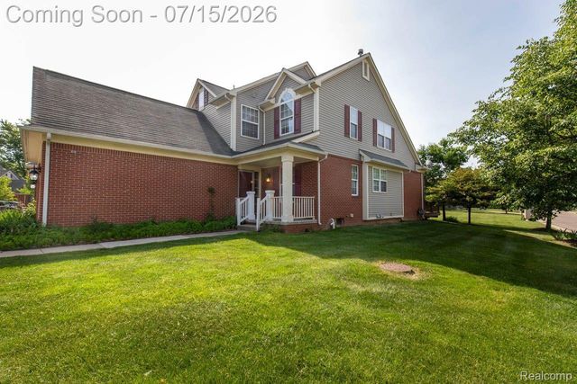 43721 CHERRYWOOD Lane, Canton Charter Township, MI 48188
