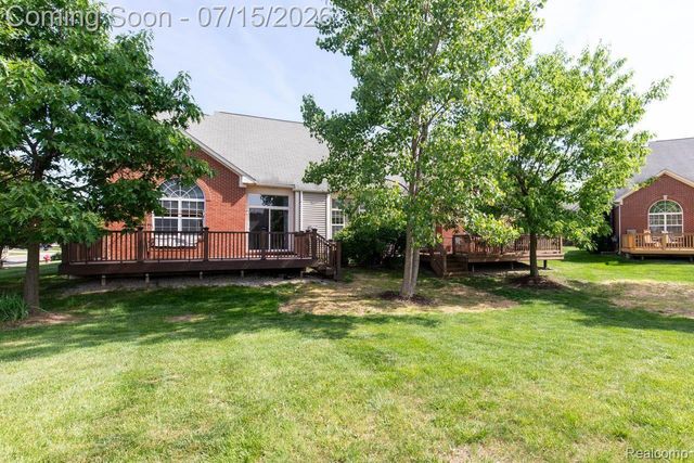 43721 CHERRYWOOD Lane, Canton Charter Township, MI 48188