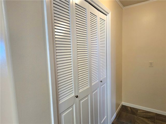 827 North Gray Street, Caldwell, TX 77836