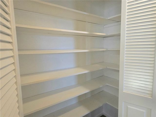 827 North Gray Street, Caldwell, TX 77836