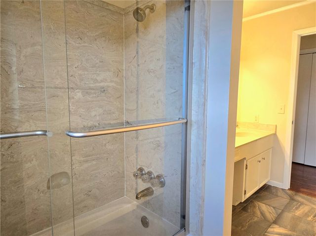 827 North Gray Street, Caldwell, TX 77836