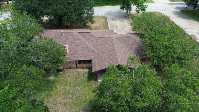 827 North Gray Street, Caldwell, TX 77836