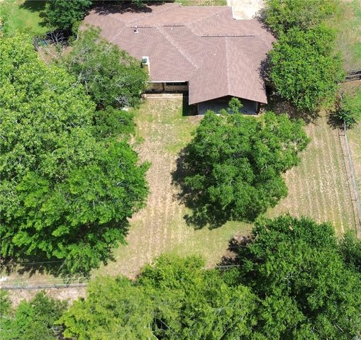 827 North Gray Street, Caldwell, TX 77836