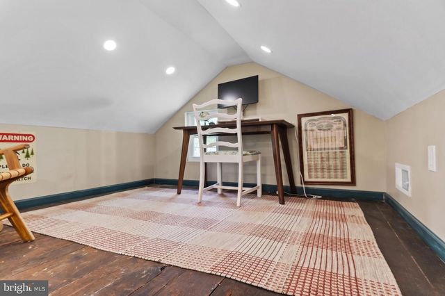 1134 S MOUNTAIN RD, Dillsburg, PA 17019