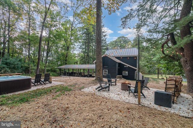 1134 S MOUNTAIN RD, Dillsburg, PA 17019