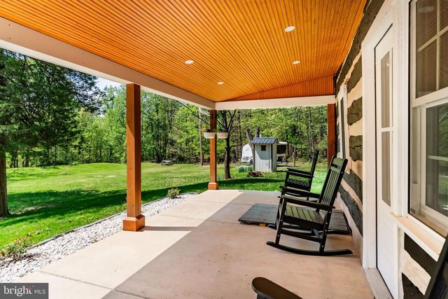 1134 S MOUNTAIN RD, Dillsburg, PA 17019