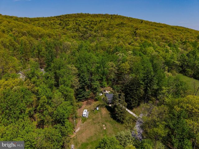 1134 S MOUNTAIN RD, Dillsburg, PA 17019
