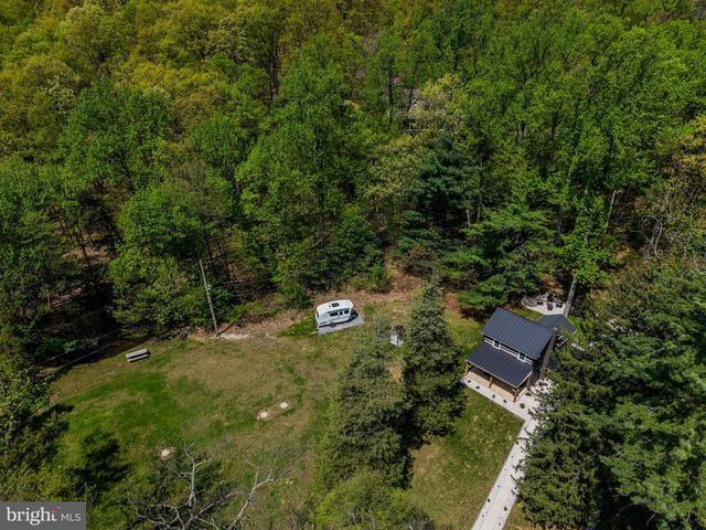 1134 S MOUNTAIN RD, Dillsburg, PA 17019