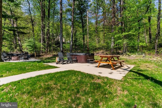 1134 S MOUNTAIN RD, Dillsburg, PA 17019