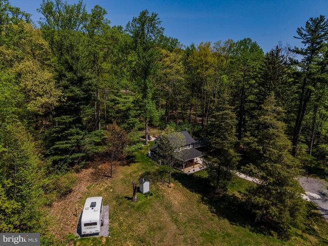 1134 S MOUNTAIN RD, Dillsburg, PA 17019