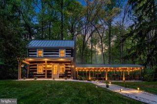 1134 S MOUNTAIN RD, Dillsburg, PA 17019