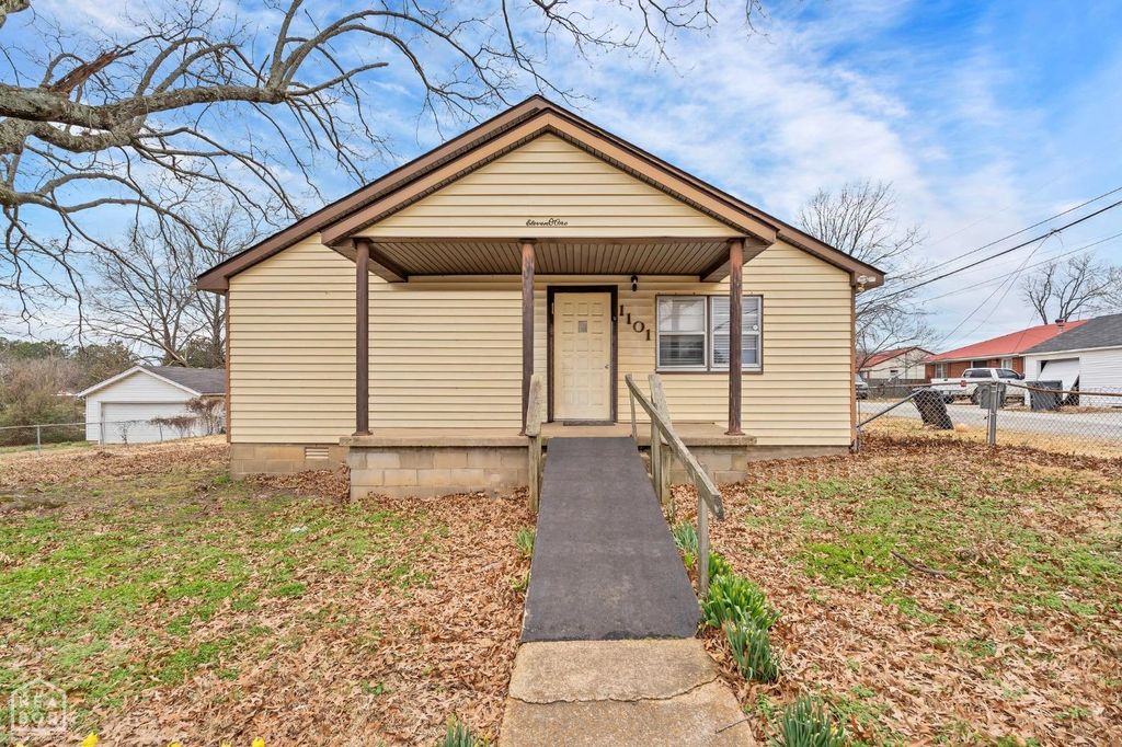 1101 Turner Street, Jonesboro, AR 72401
