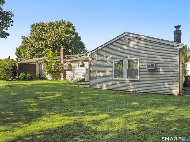 52 Consolation Street, Bristol, CT 06010