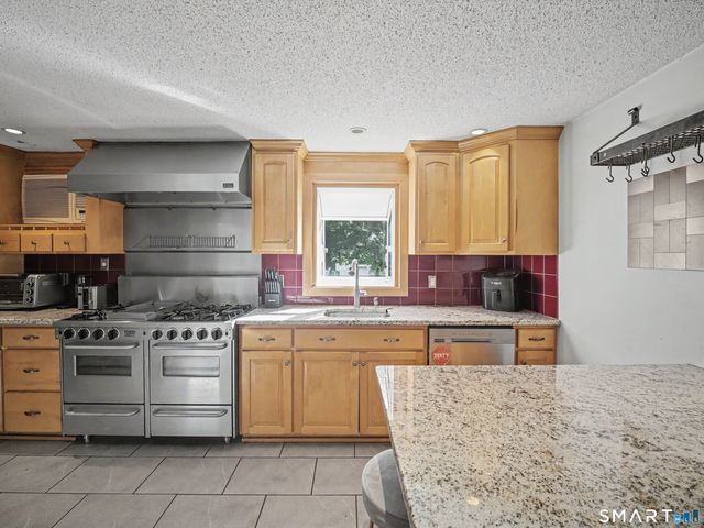 52 Consolation Street, Bristol, CT 06010
