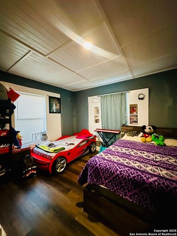 226 AZTEC ST, San Antonio, TX 78207