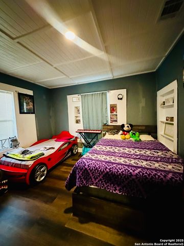 226 AZTEC ST, San Antonio, TX 78207