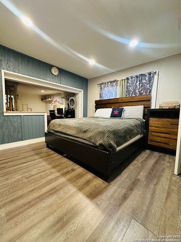 226 AZTEC ST, San Antonio, TX 78207