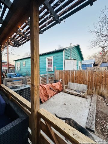 226 AZTEC ST, San Antonio, TX 78207