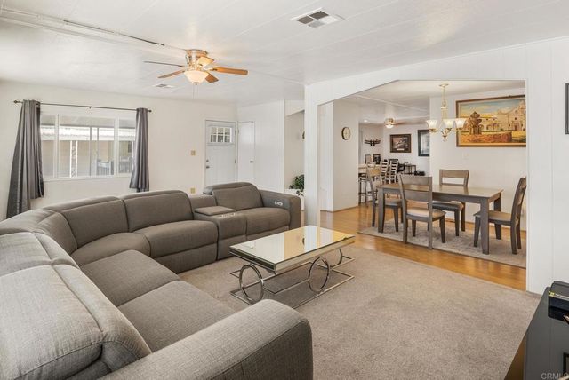 200 N El Camino Real 3, Oceanside, CA 92058