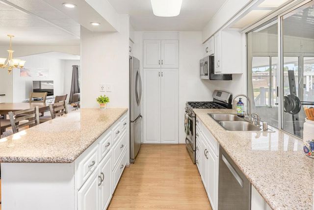 200 N El Camino Real 3, Oceanside, CA 92058