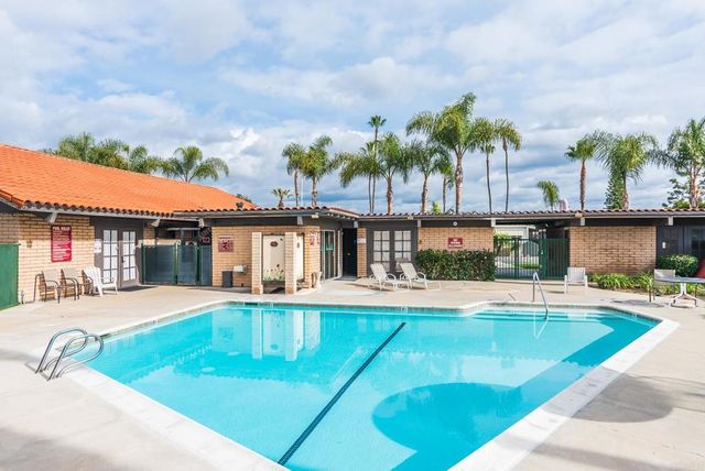 200 N El Camino Real 3, Oceanside, CA 92058
