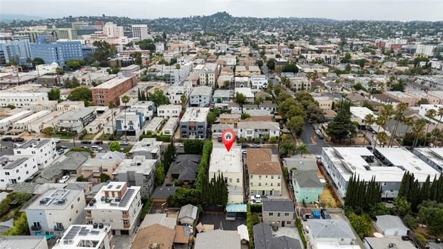 1211 N Kenmore, Los Angeles, CA 90029