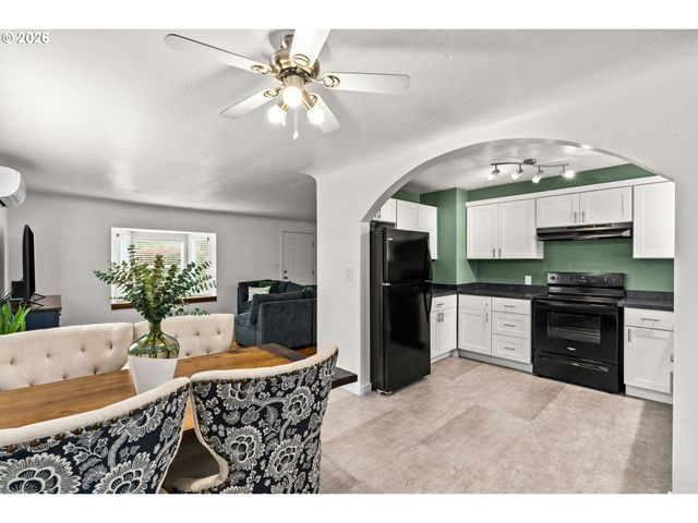 3155 BELL Ave, Eugene, OR 97402