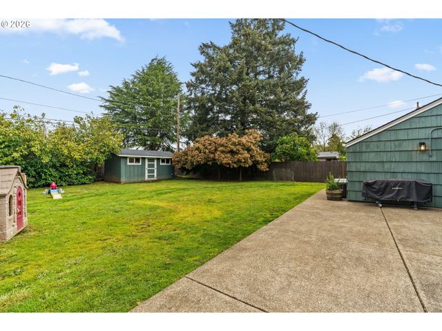 3155 BELL Ave, Eugene, OR 97402