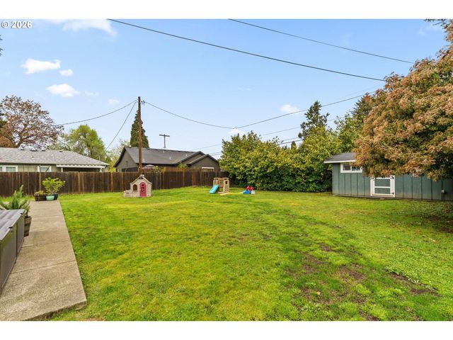 3155 BELL Ave, Eugene, OR 97402