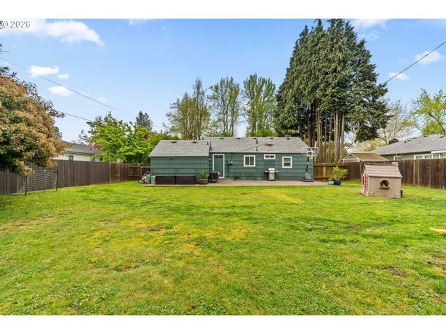 3155 BELL Ave, Eugene, OR 97402